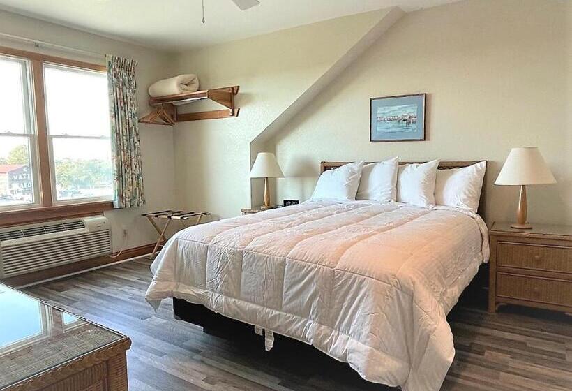 Люкс 2 Спальни, Pony Island Inn