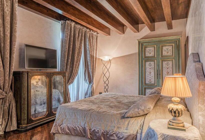 디럭스 룸, Bar Vitelli Charming Suites