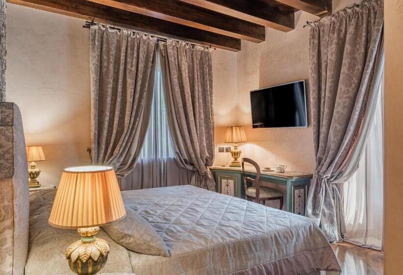 디럭스 룸, Bar Vitelli Charming Suites