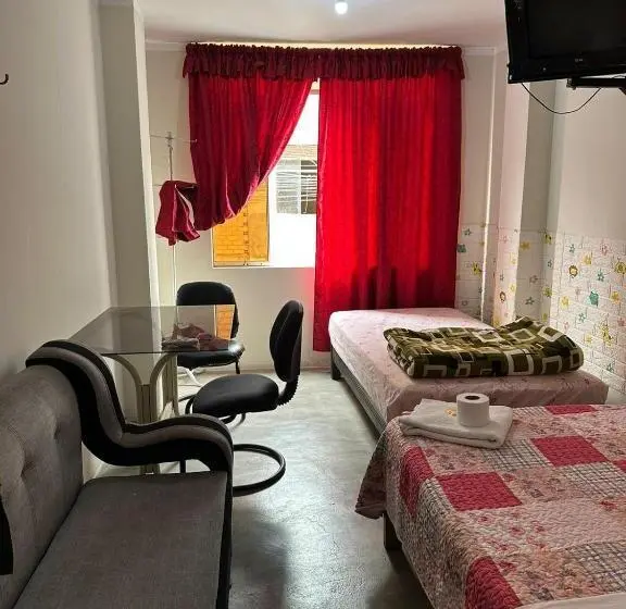 اتاق استاندارد سه نفره, La Esquina De Doña Julia