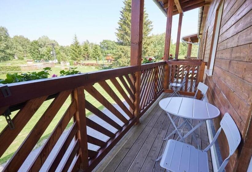 غرفة ديلوكس مزودة بشرفة, Penzion Dobík Pasečná