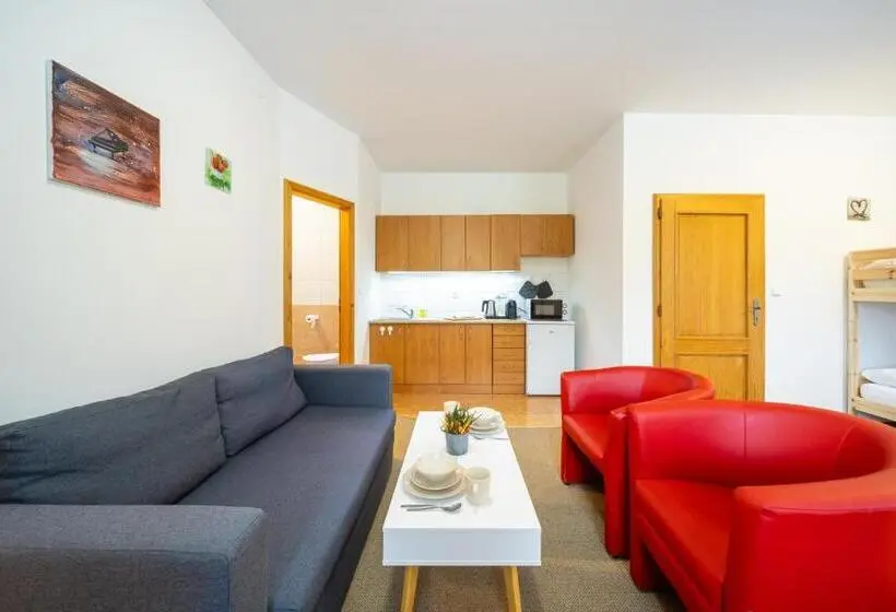 Comfort suite with balcony, Penzion Dobík Pasečná