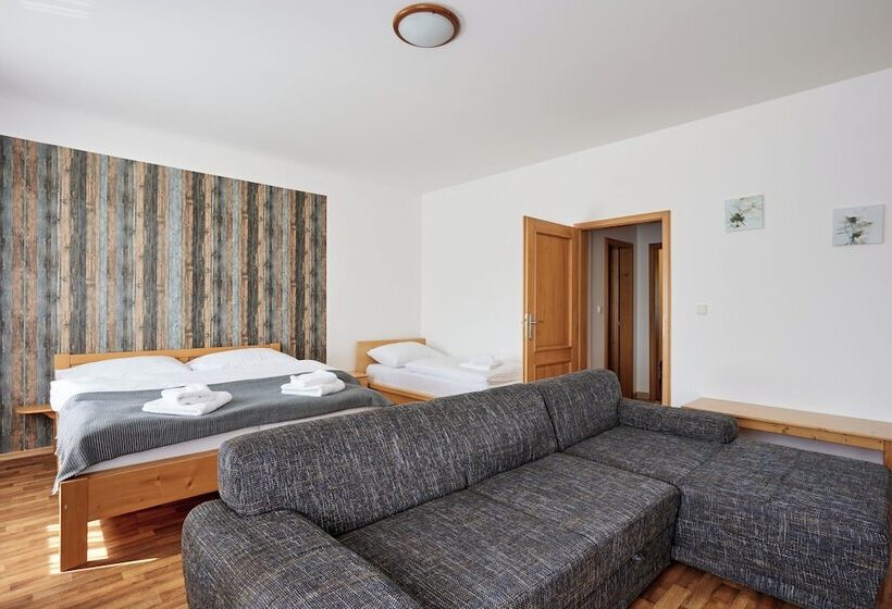 غرفة ديلوكس ثلاثية, Penzion Dobík Pasečná