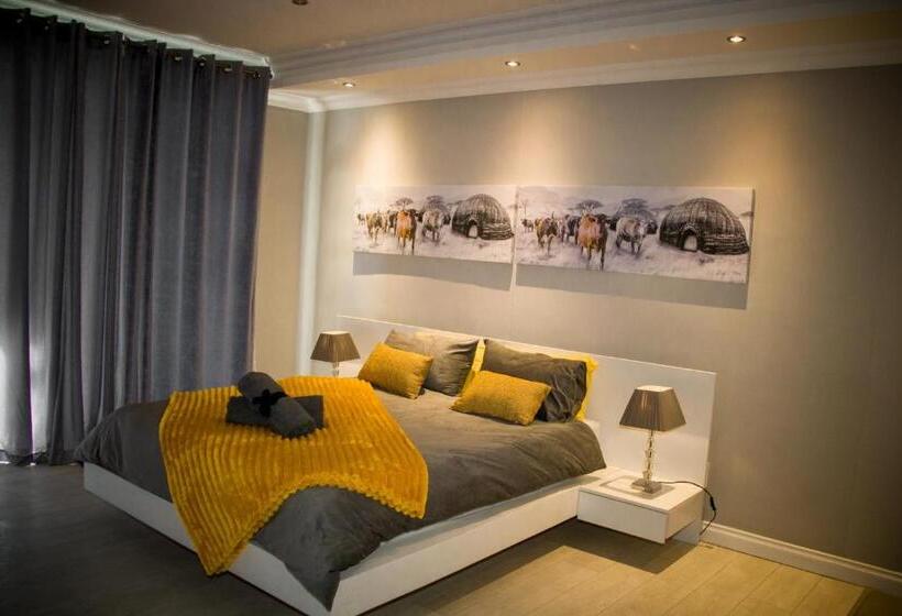 اتاق لوکس سه تخته, The Penthouse