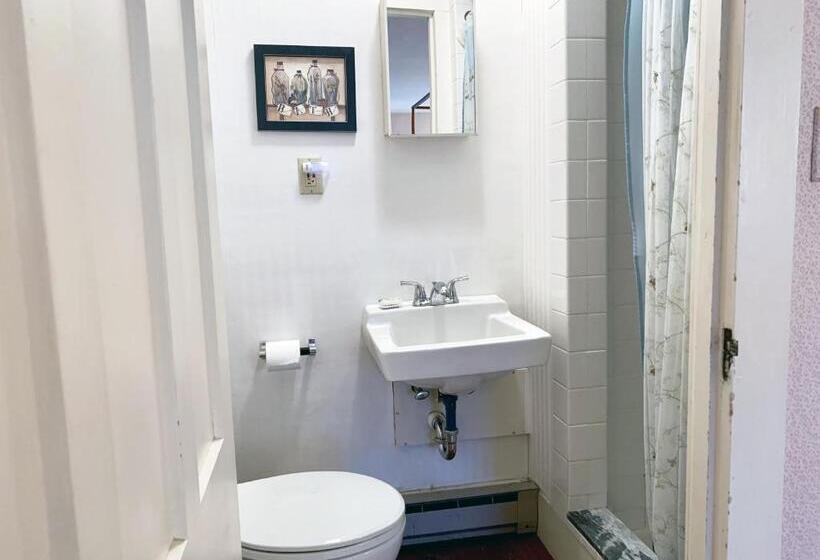 标准间, Franklyn Farm Inn