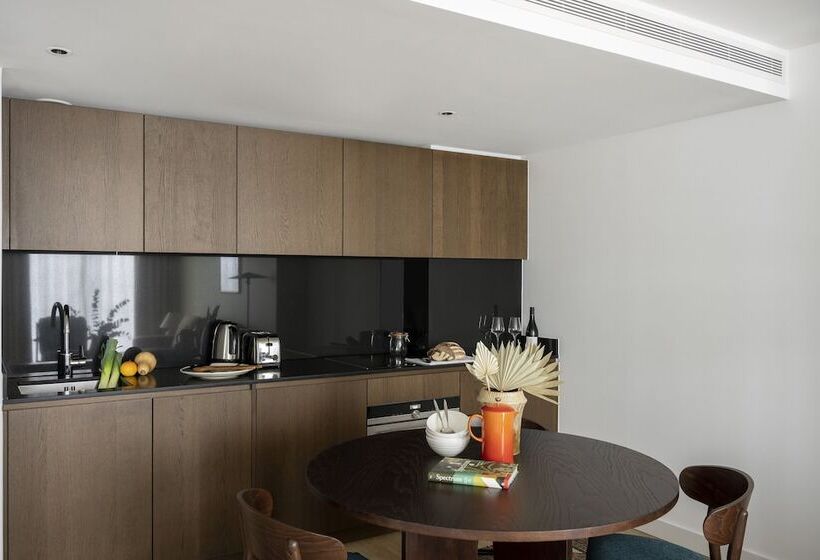 شقة غرفة واحدة, Cove Landmark Pinnacle