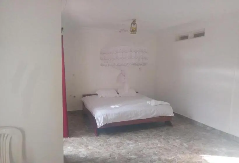 اتاق خانوادگی, Gkat Resort