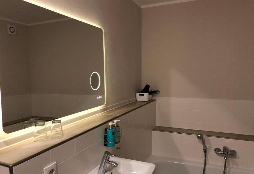 家庭间, Landliebe