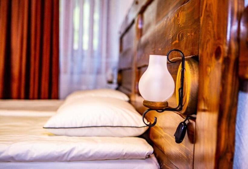 Номер Стандарт с Балконом, Vila Swe Sar