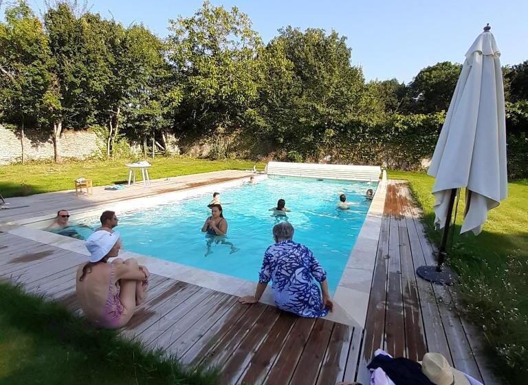 بنجلو قياسى مطلّ علي الحديقة, Les écolodges Du Château De Charnizay