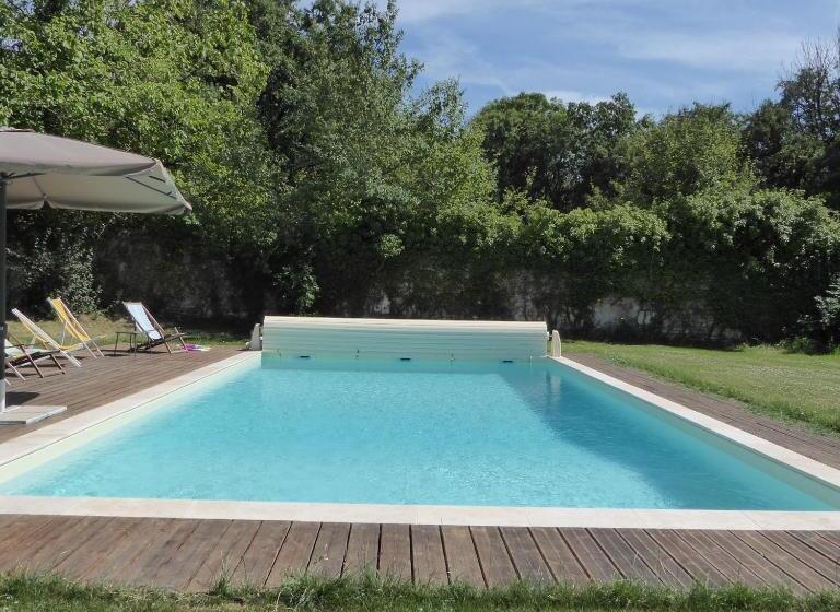 غرفة عائلية مطلّة علي الحديقة, Les écolodges Du Château De Charnizay