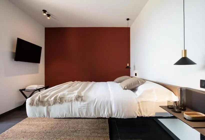 デラックスの４人部屋, Agriturismo Podere Cavaga Lago D Iseo Agribio Winery