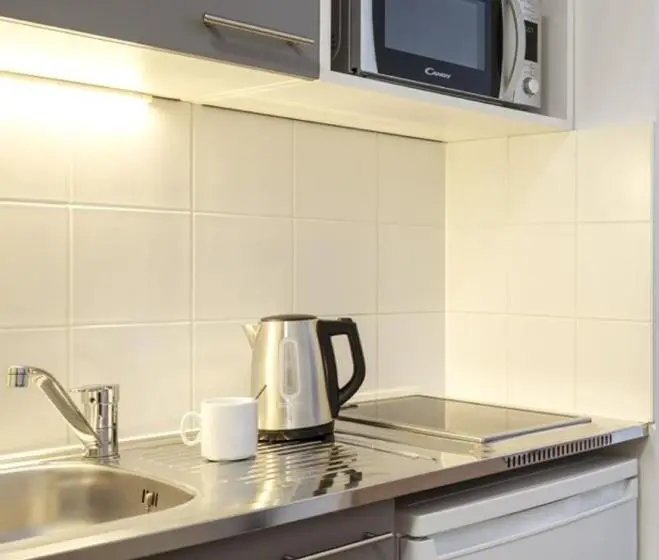 スタンダードスタジオ, Sejours & Affaires Paris Bagnolet