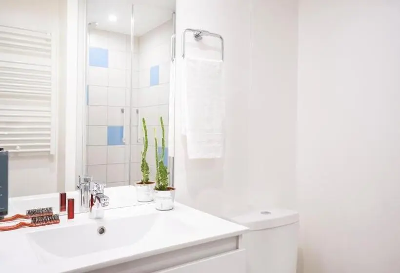 スタンダードスタジオ, Sejours & Affaires Paris Bagnolet