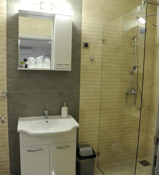 اتاق استاندارد سه نفره, Sobe_mis