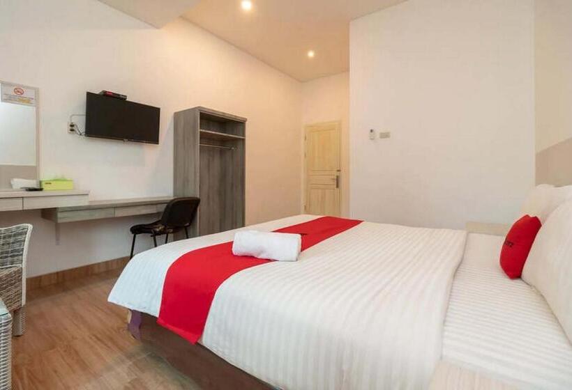 デラックスルーム, Reddoorz Near Exit Tol Kotabaru Itera Lampung