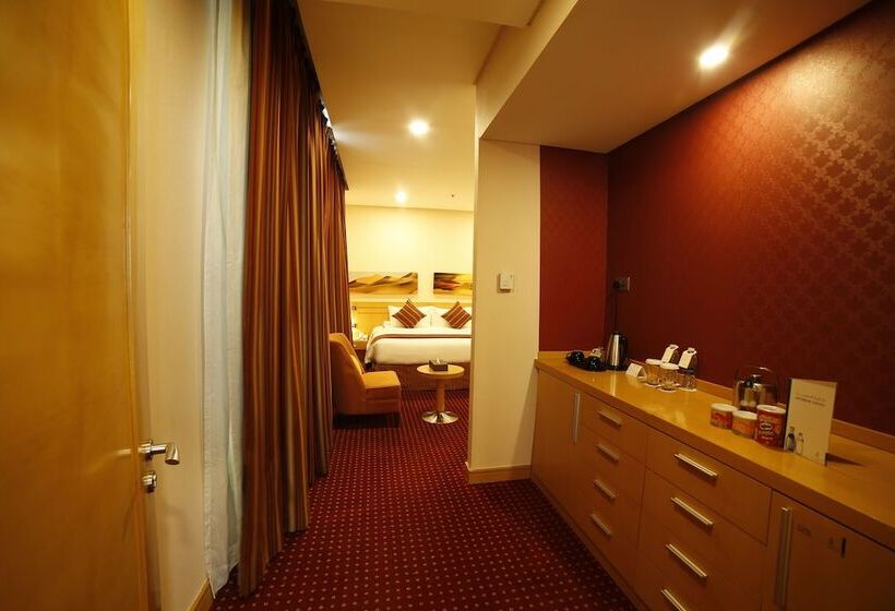 سوئیت 2 خوابه, City Seasons Hotel & Suites Muscat