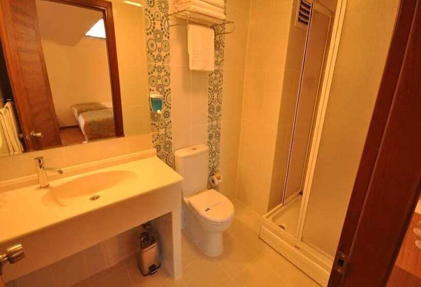 标准间, Grand Anzac