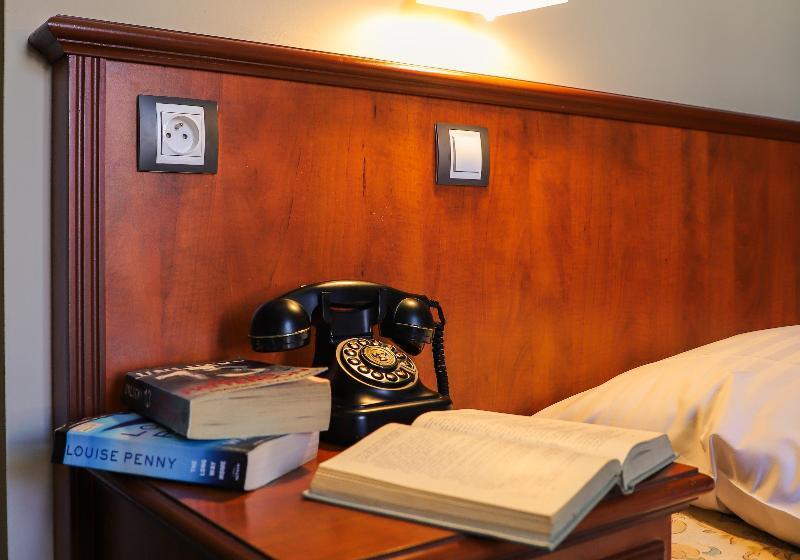 标准三人间, Grand Anzac