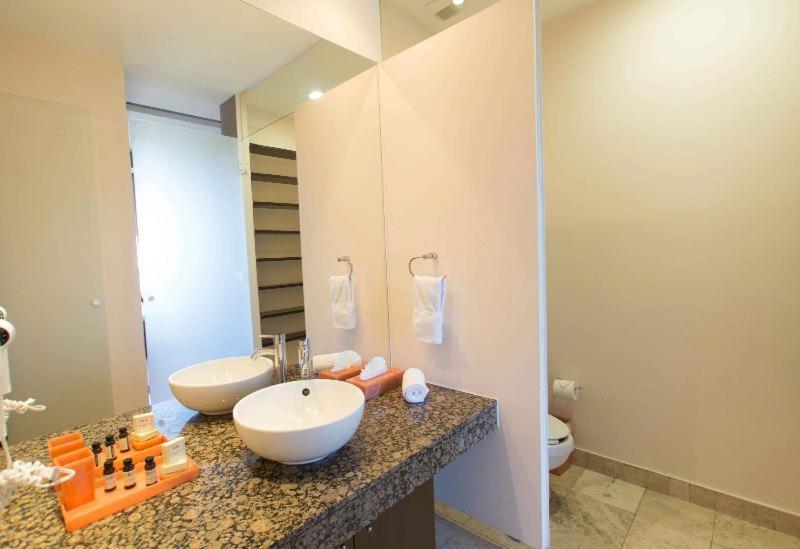 Quarto Estandar, Hausuites