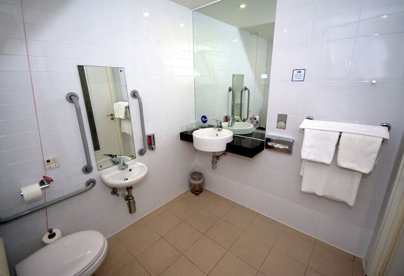 اتاق استاندارد برای معلولان, Holiday Inn Express Sheffield City Centre By Ihg