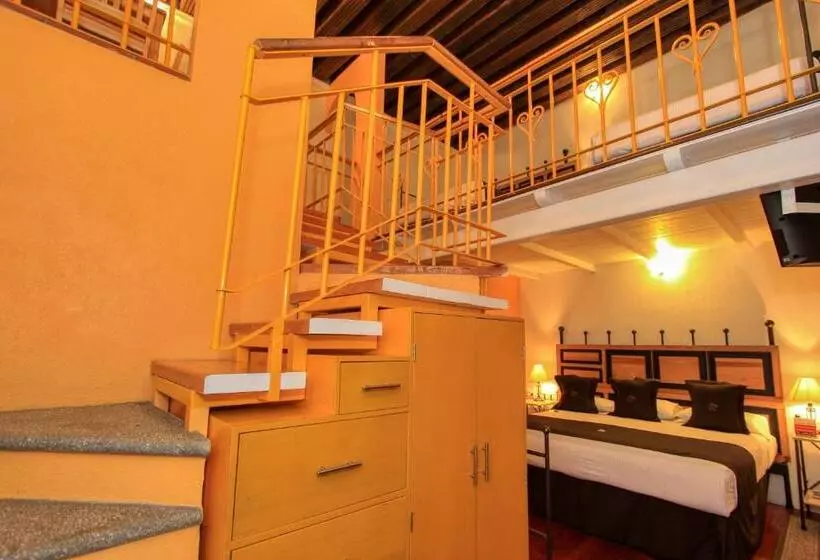 سوییت دوبلکس, La Casona De Don Lucas