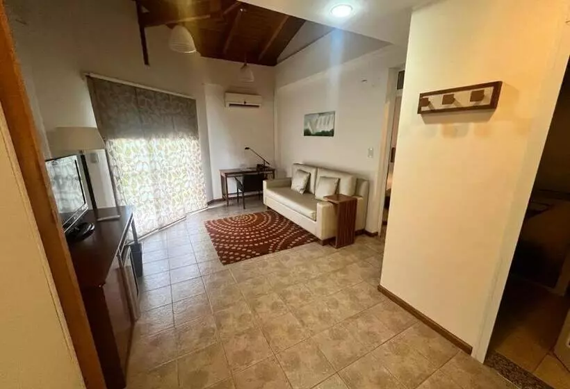 سوییت اجرایی, Maitei Posadas