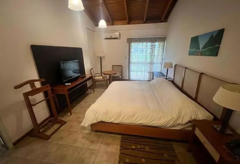 سوییت اجرایی, Maitei Posadas