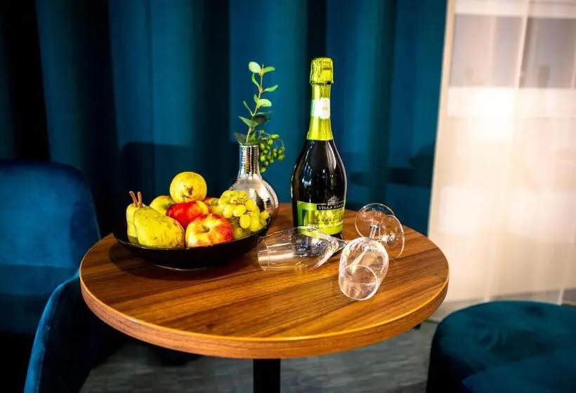 Junior Suite Deluxe, Das Zeit