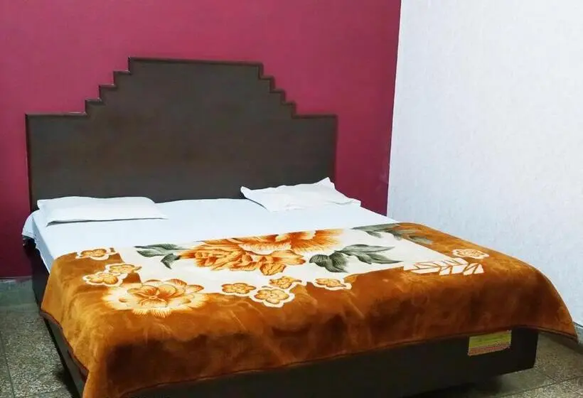 اتاق اکونومی, Marwari Niwas