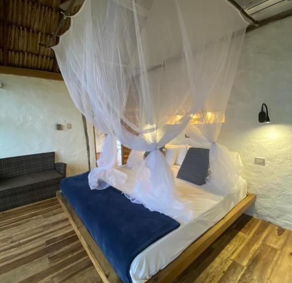 סוויטת ג'וניור נוף הרים, Rch Luxury  & Pool