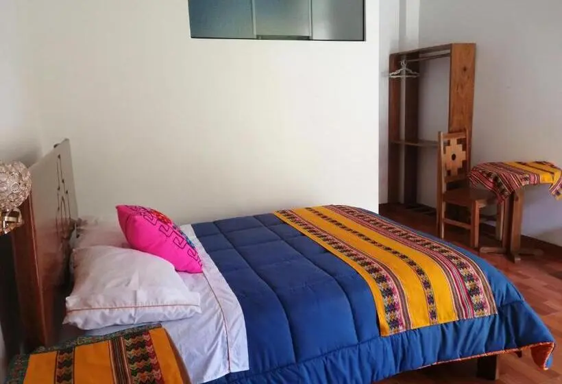 اتاق خانوادگی, Kentis Home Ollantaytambo