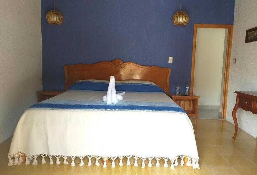 디럭스 룸, De Las Flores