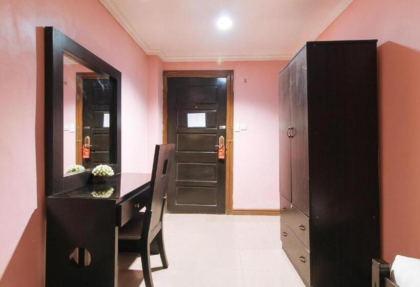 اتاق لوکس, Holiday Plaza Hotel Tuguegarao City