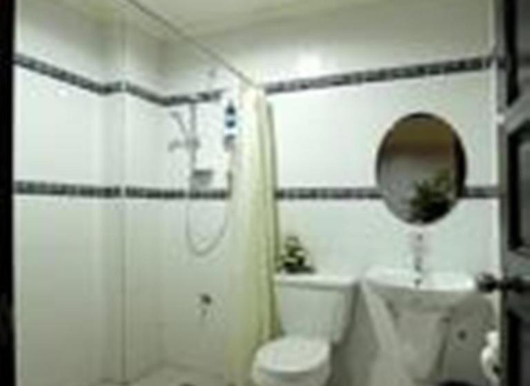 اتاق لوکس, Holiday Plaza Hotel Tuguegarao City