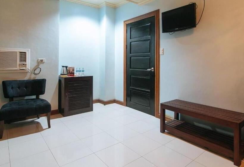 Люкс, Holiday Plaza Hotel Tuguegarao City