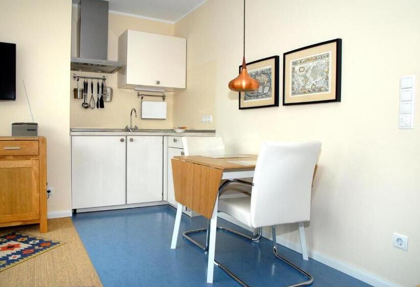 Апартаменты 1 Спальня Нижний Этаж, Villa Luisa