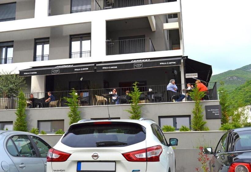 اتاق لوکس, Tivat Apartments