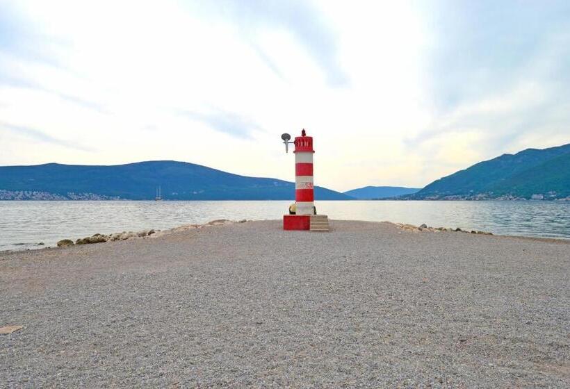 سوییت, Tivat Apartments