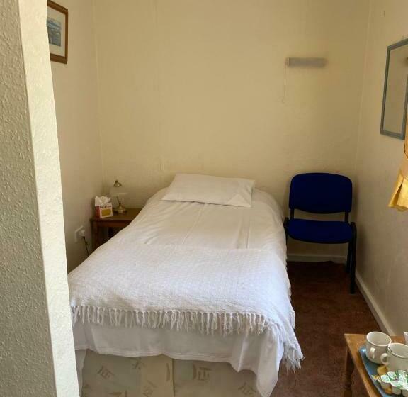 스탠다드 룸, Hq Pencadlys