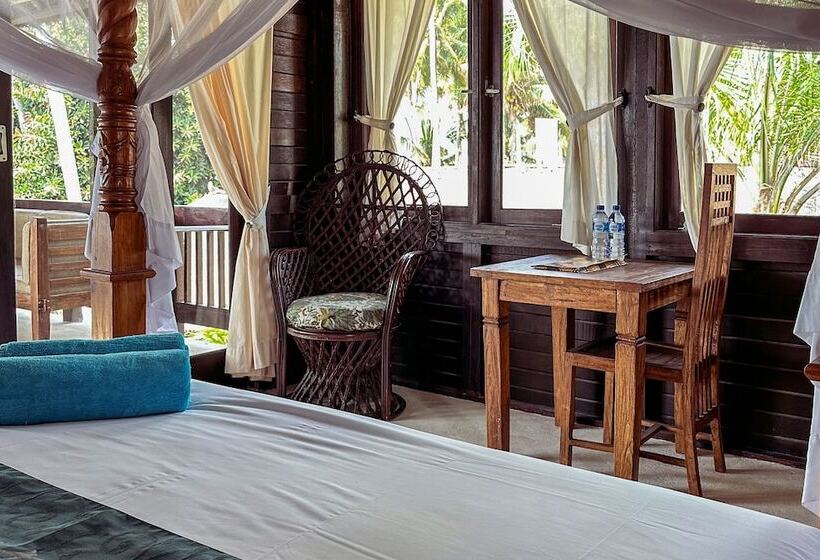 חדר דלוקס נוף לים, The Village Of Angels