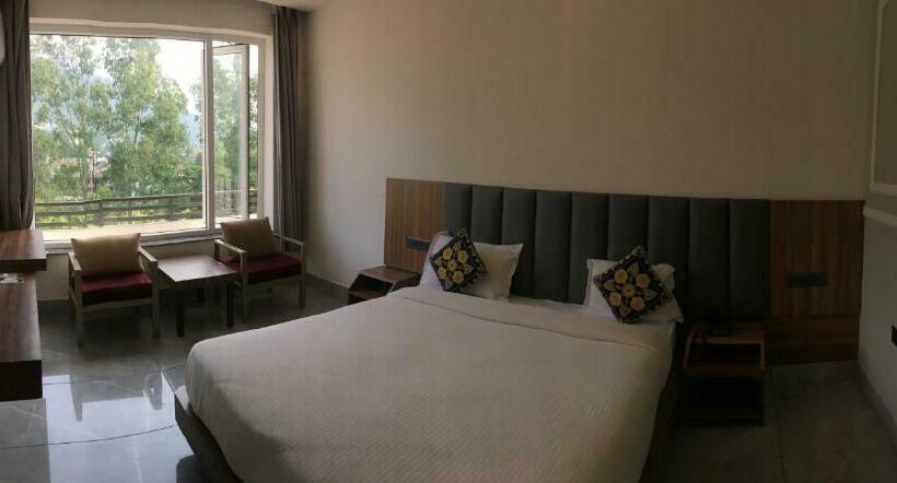 Chambre Deluxe, Trihari