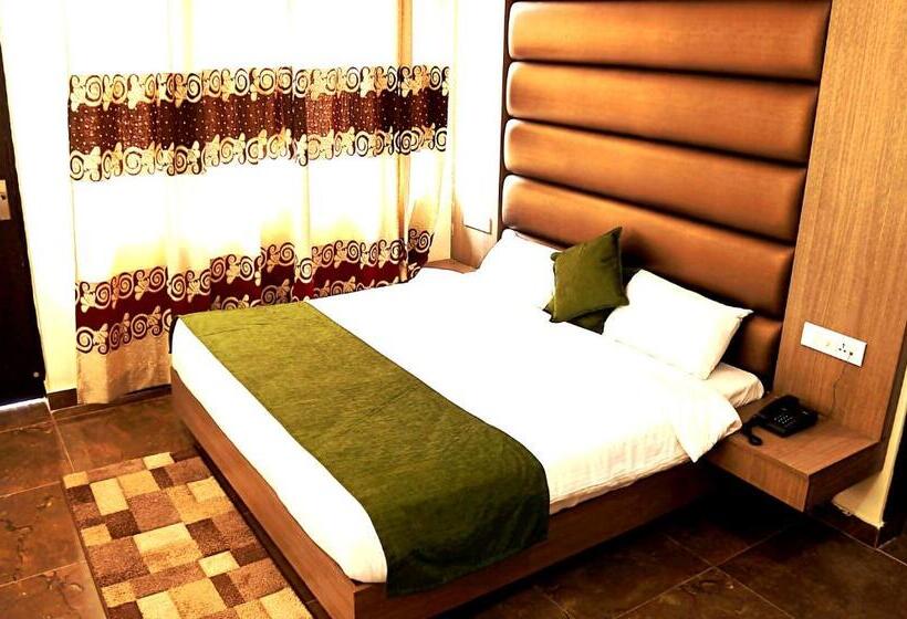 Chambre Deluxe, Trihari