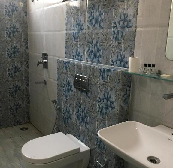 Chambre Deluxe, Trihari