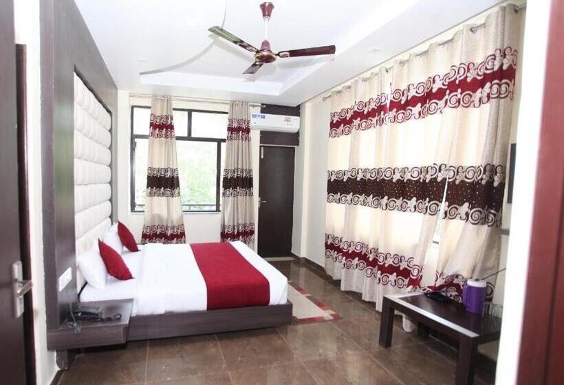 Chambre Deluxe, Trihari