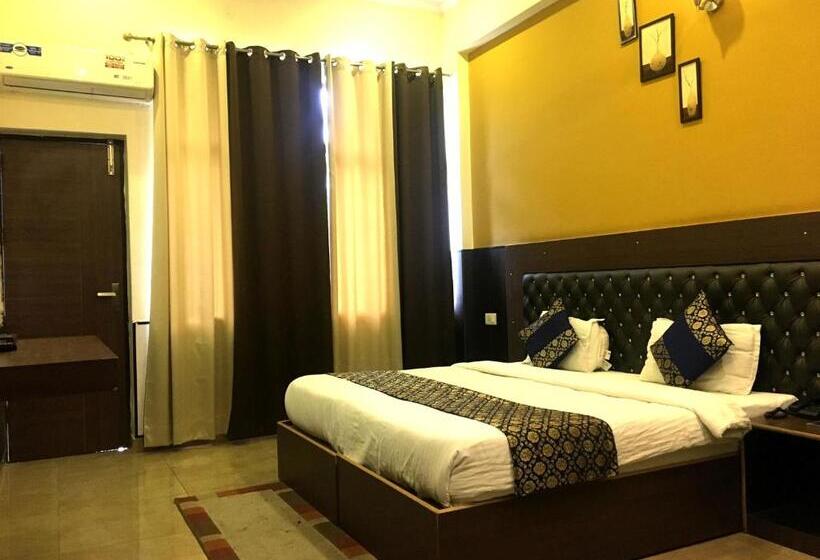 Chambre Deluxe, Trihari