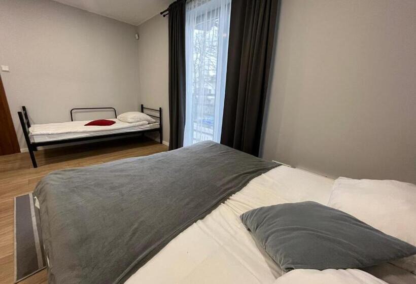 اتاق استاندارد چهار تخته, Przystanek Sopot Plaża