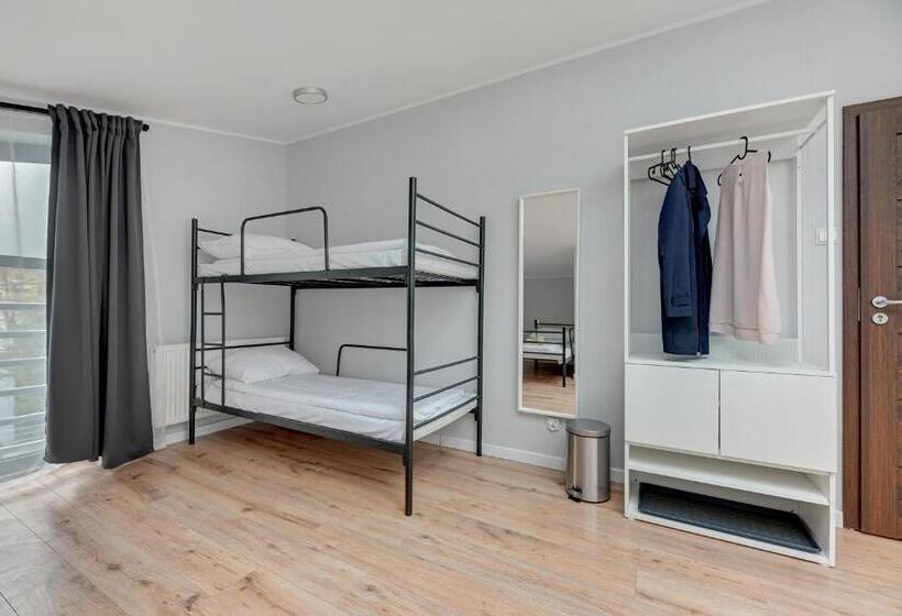 اتاق خانوادگی, Przystanek Sopot Plaża