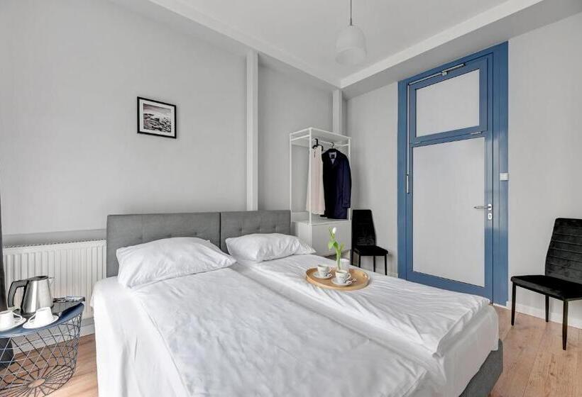 اتاق استاندارد با بالکن, Przystanek Sopot Plaża