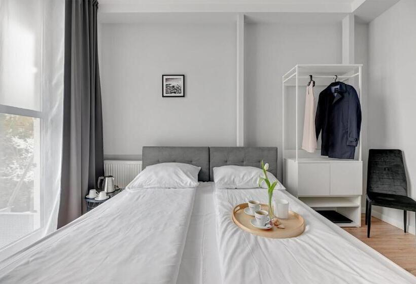 اتاق استاندارد با بالکن, Przystanek Sopot Plaża